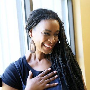 Meet your Posher, Jennifer